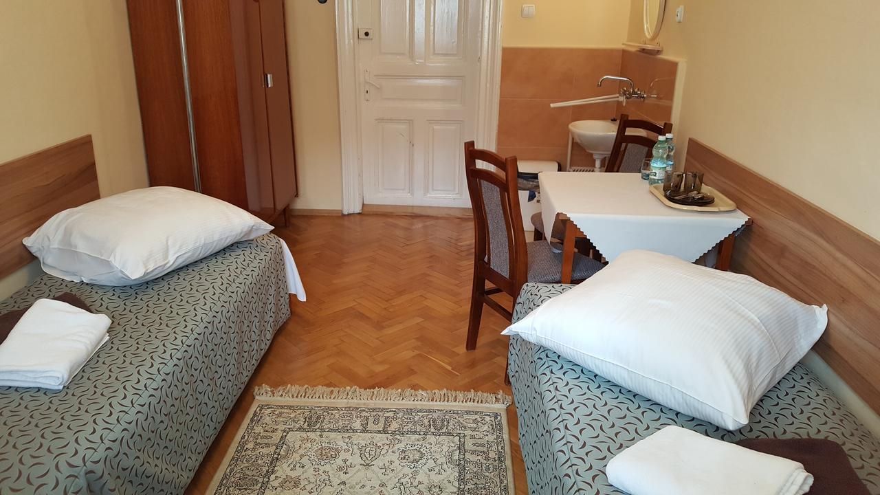 Stary Dom Zdrojowy Hotel Krynica Zdroj Ngoại thất bức ảnh