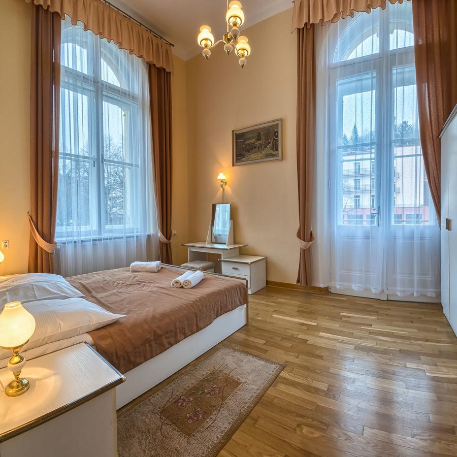 Stary Dom Zdrojowy Hotel Krynica Zdroj Ngoại thất bức ảnh