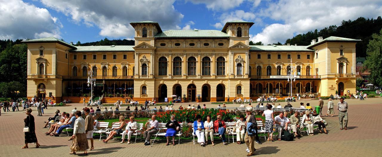 Stary Dom Zdrojowy Hotel Krynica Zdroj Ngoại thất bức ảnh