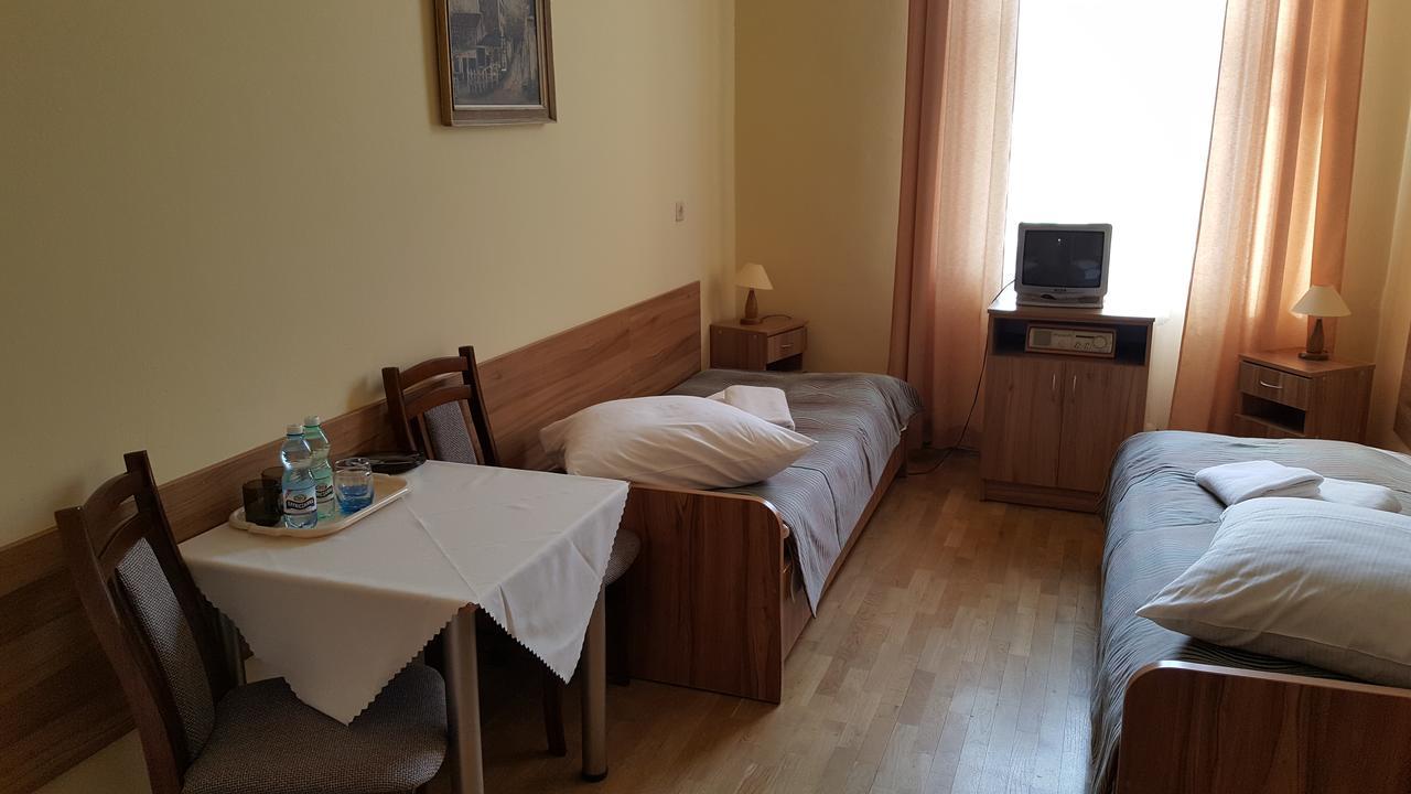Stary Dom Zdrojowy Hotel Krynica Zdroj Ngoại thất bức ảnh
