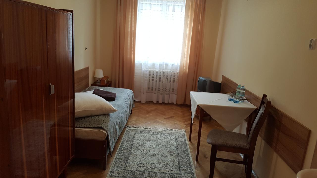 Stary Dom Zdrojowy Hotel Krynica Zdroj Ngoại thất bức ảnh