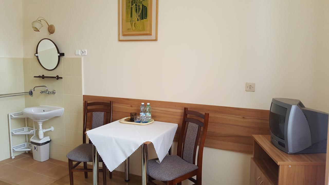 Stary Dom Zdrojowy Hotel Krynica Zdroj Ngoại thất bức ảnh