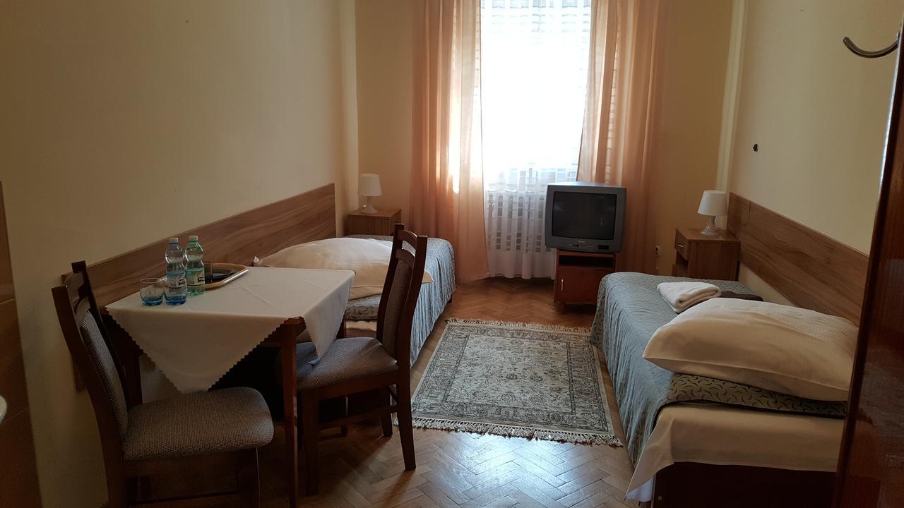 Stary Dom Zdrojowy Hotel Krynica Zdroj Ngoại thất bức ảnh