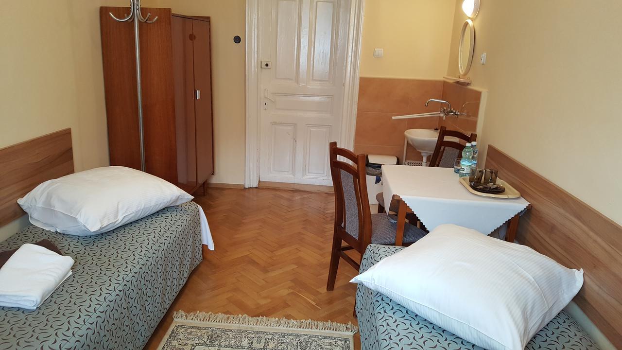 Stary Dom Zdrojowy Hotel Krynica Zdroj Ngoại thất bức ảnh