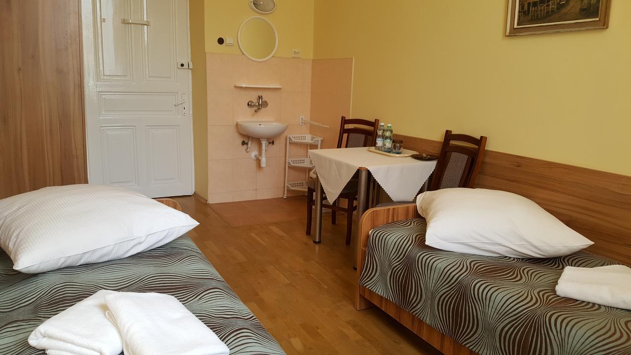 Stary Dom Zdrojowy Hotel Krynica Zdroj Ngoại thất bức ảnh