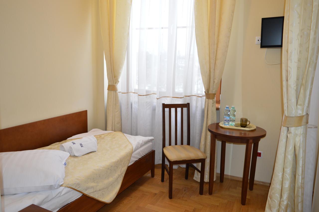 Stary Dom Zdrojowy Hotel Krynica Zdroj Ngoại thất bức ảnh